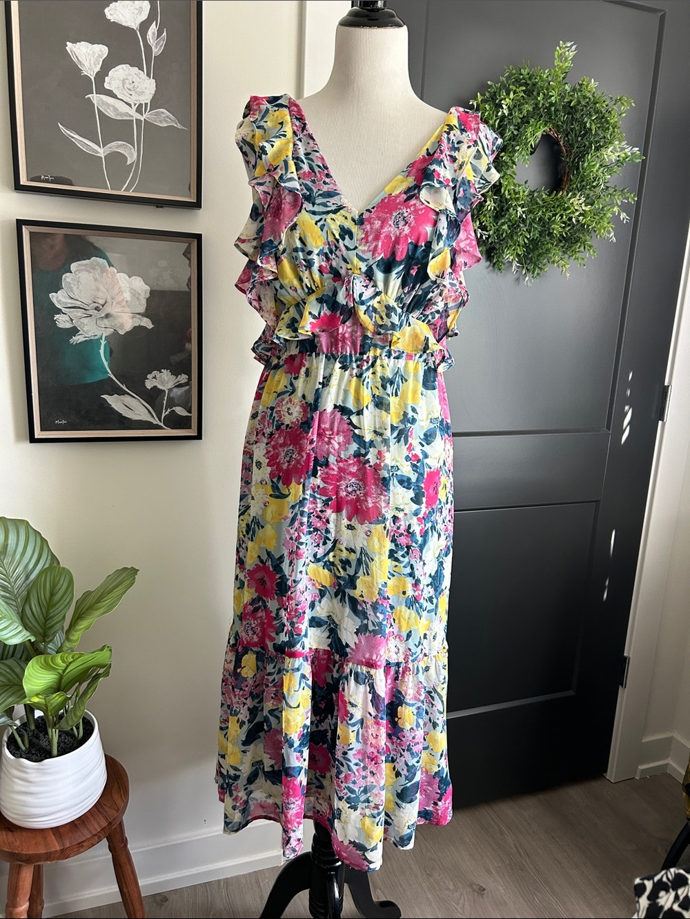 🌸🌺🌼 M floral pink sage yellow tulips midi v neck garden party dress